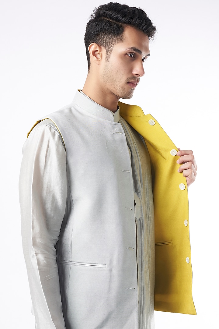Light Grey Chanderi Silk Kurta Set With Bundi Jacket by DUARA MEN at Pernia's Pop Up Shop