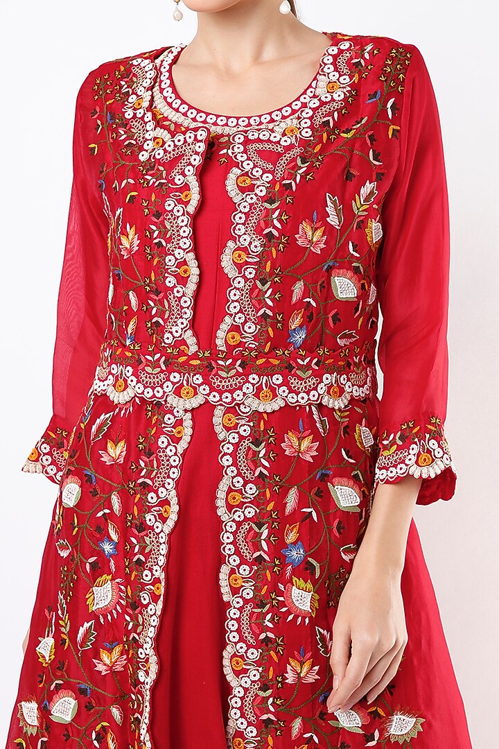Red Embroidered Jacket Set With Belt by Usha Bagri at Pernia's Pop Up Shop
