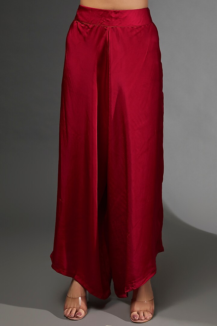 Red Organza Cape Set by USHA BAGRI at Pernia's Pop Up Shop
