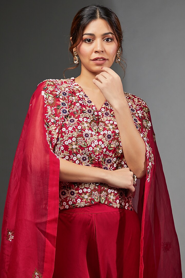 Red Organza Cape Set by USHA BAGRI at Pernia's Pop Up Shop