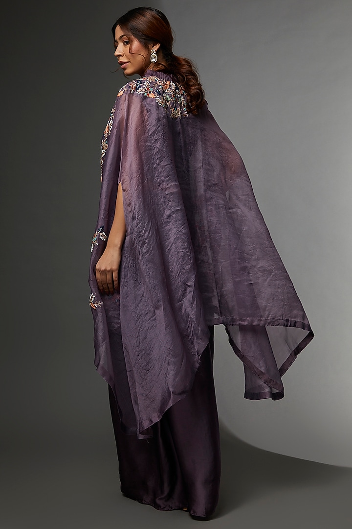 Purple Organza Zardosi Embroidered Cape Set by USHA BAGRI at Pernia's Pop Up Shop