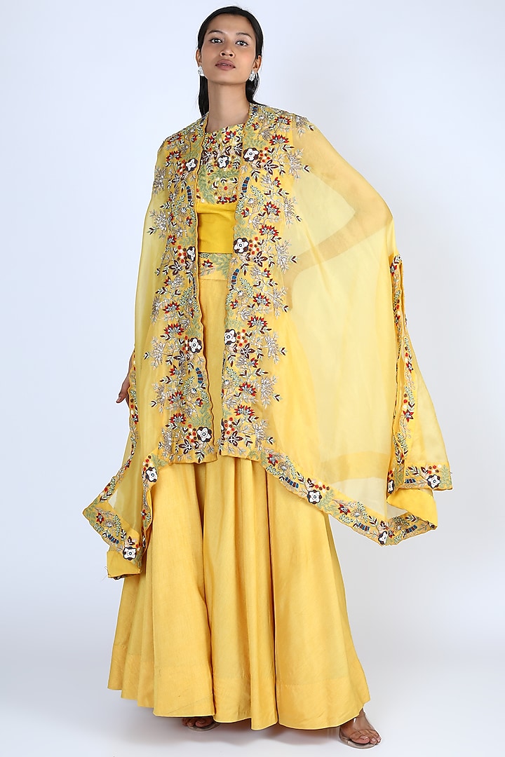 Yellow Chanderi Skirt Set by USHA BAGRI