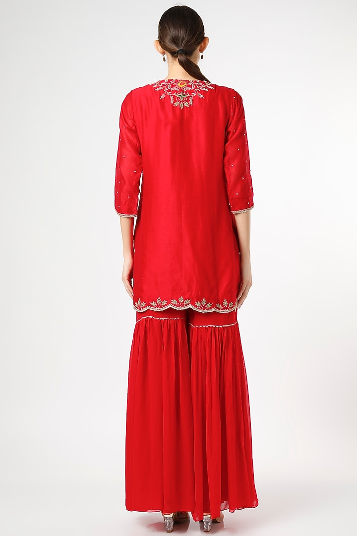 Cadmium Red Chanderi Silk Kurta Set by Usha Bagri at Pernia's Pop Up Shop