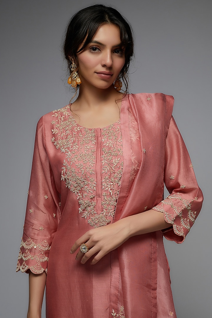 Pink Chanderi Zardosi Embroidered Kurta Set by USHA BAGRI at Pernia's Pop Up Shop