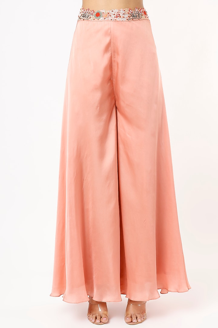 Peach Embroidered Cape Set by Usha Bagri at Pernia's Pop Up Shop