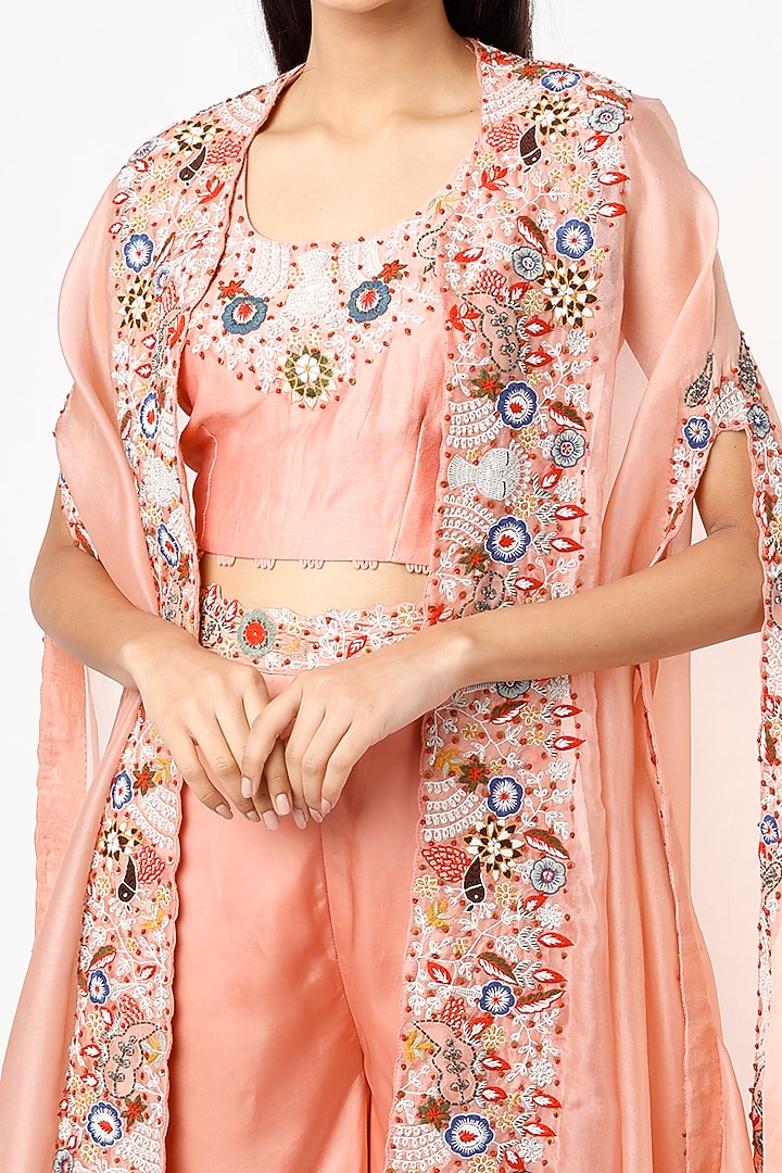 Peach Embroidered Cape Set by Usha Bagri at Pernia's Pop Up Shop