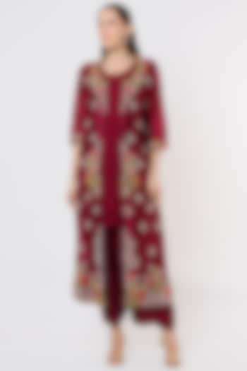 Wine Embroidered Kurta Set by USHA BAGRI at Pernia's Pop Up Shop