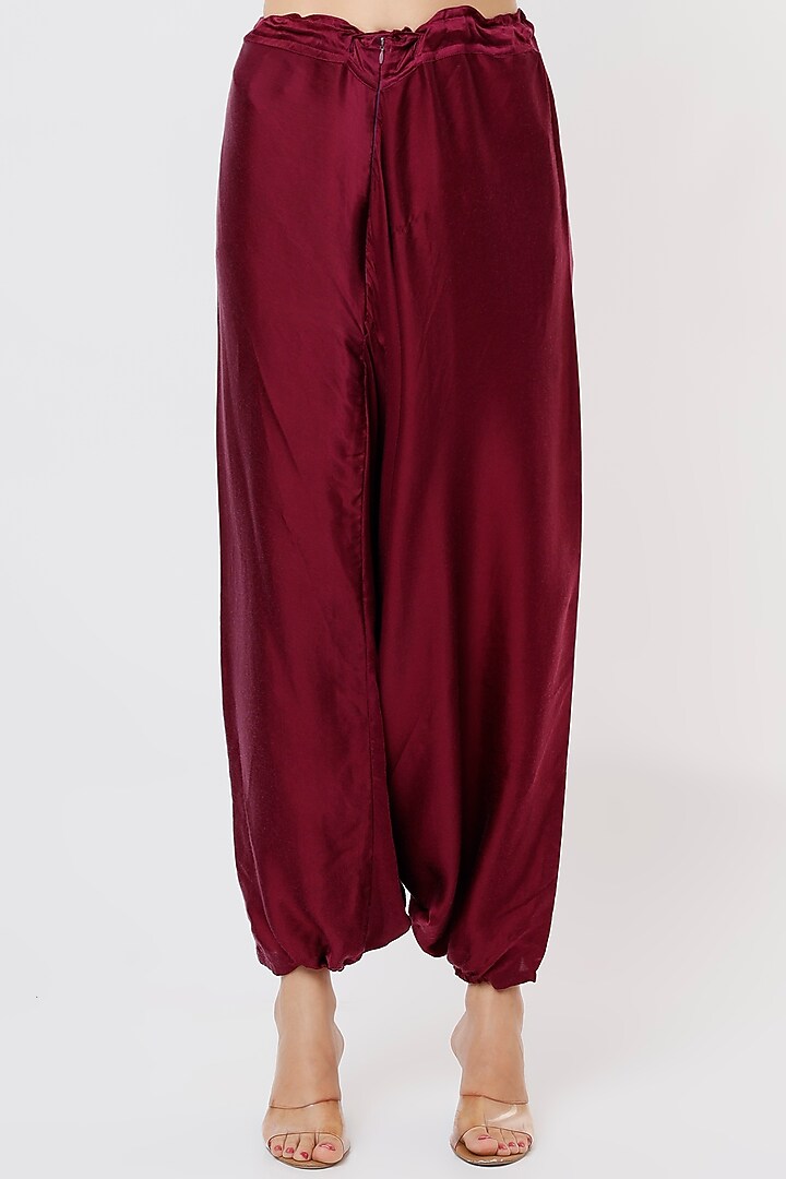 Wine Embroidered Kurta Set by USHA BAGRI at Pernia's Pop Up Shop