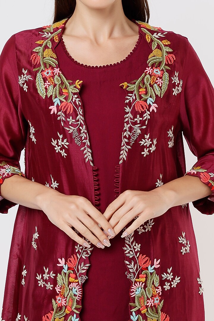 Wine Embroidered Kurta Set by USHA BAGRI at Pernia's Pop Up Shop