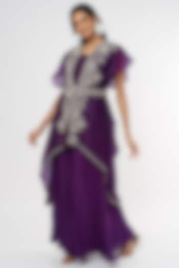 Purple Embroidered Cape Set by USHA BAGRI at Pernia's Pop Up Shop