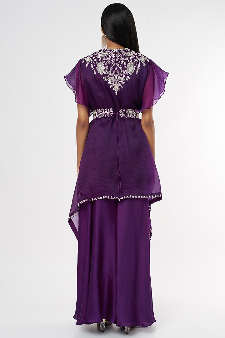Purple Embroidered Cape Set by USHA BAGRI at Pernia's Pop Up Shop