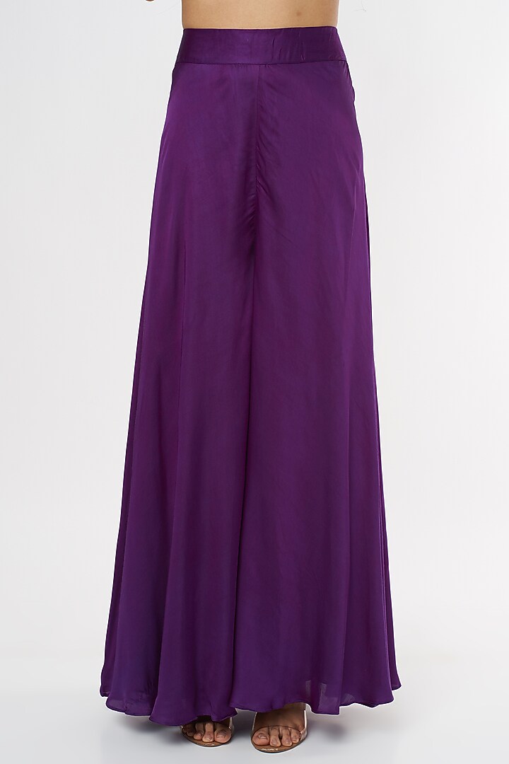 Purple Embroidered Cape Set by USHA BAGRI at Pernia's Pop Up Shop