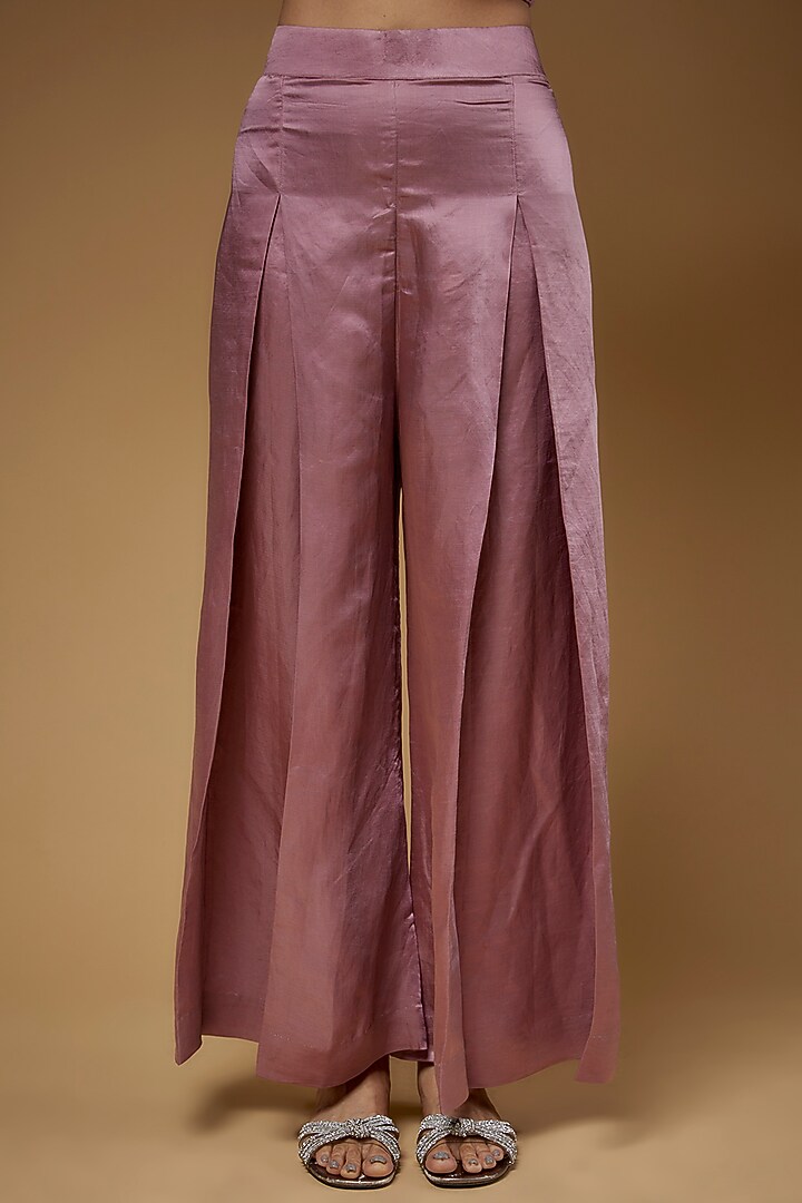 Purple Organza Embroidered Cape Set by USHA BAGRI at Pernia's Pop Up Shop