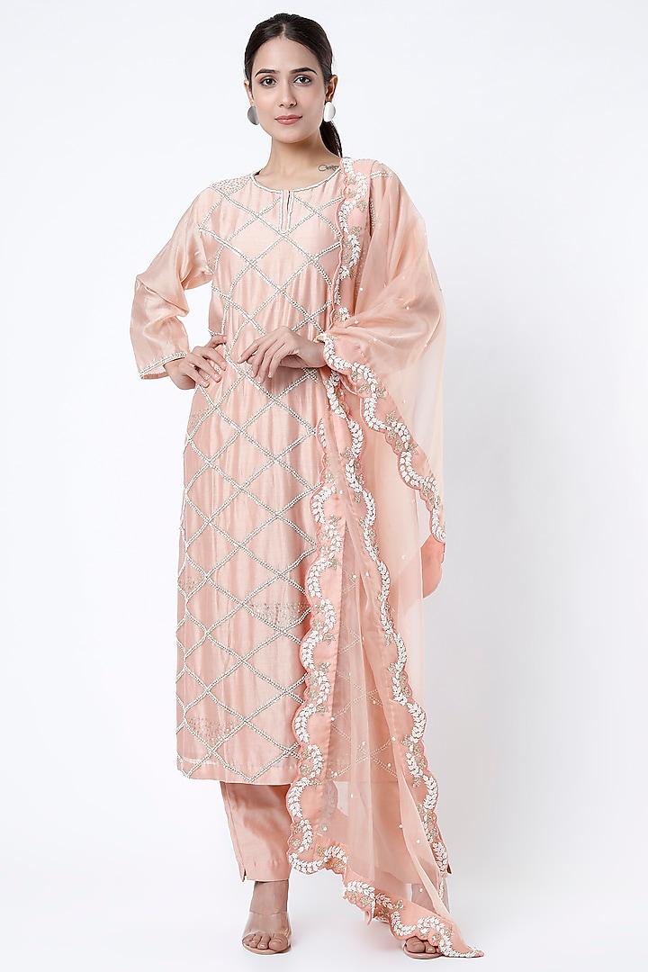 Blush Pink Kurta Set With Embroidery by USHA BAGRI