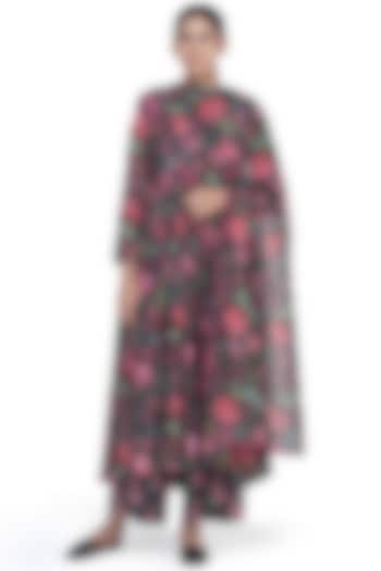 Black Printed Kurta Set by Uri by Mrunalini Rao at Pernia's Pop Up Shop