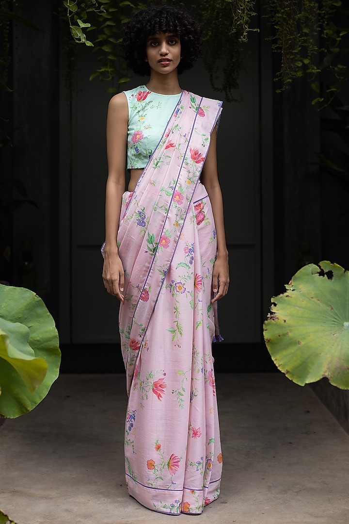 Pink Soy Fabric Saree Set by Uri by Mrunalini Rao