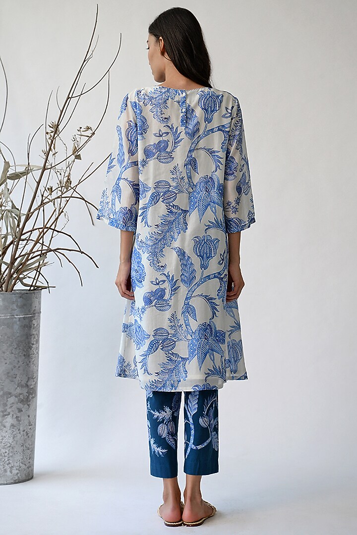 White & Blue Printed Tunic by Umbar By Payal Pratap at Pernia's Pop Up Shop