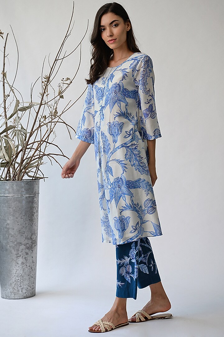White & Blue Printed Tunic by Umbar By Payal Pratap at Pernia's Pop Up Shop