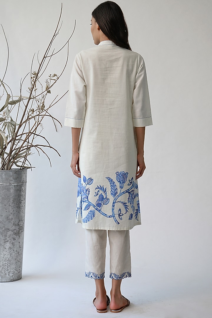 White Embroidered Printed Tunic by Umbar By Payal Pratap at Pernia's Pop Up Shop