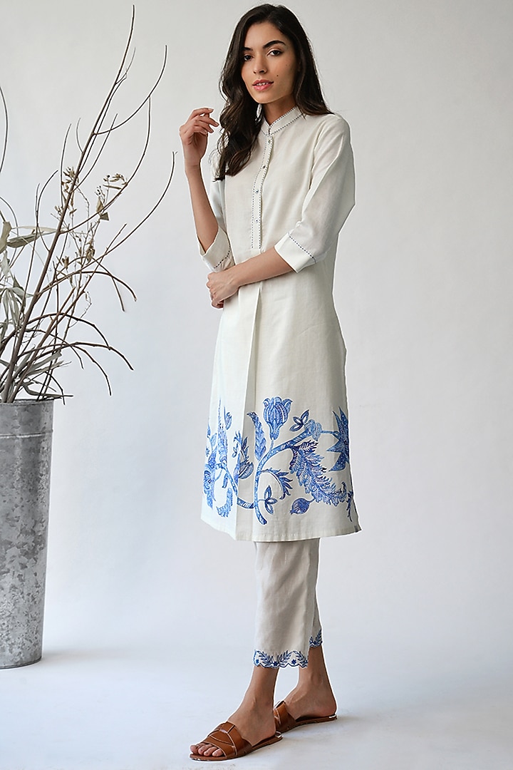 White Embroidered Printed Tunic by Umbar By Payal Pratap at Pernia's Pop Up Shop