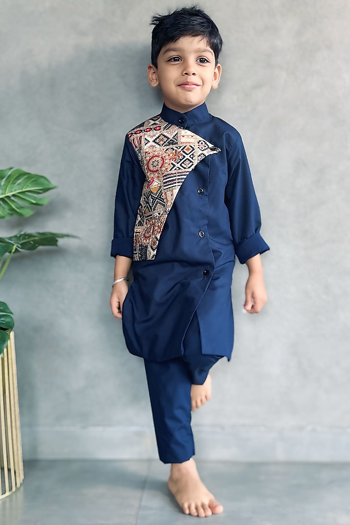 Blue Cotton Embroidered Straight Kurta Set For Boys by UHA Kids at Pernia's Pop Up Shop