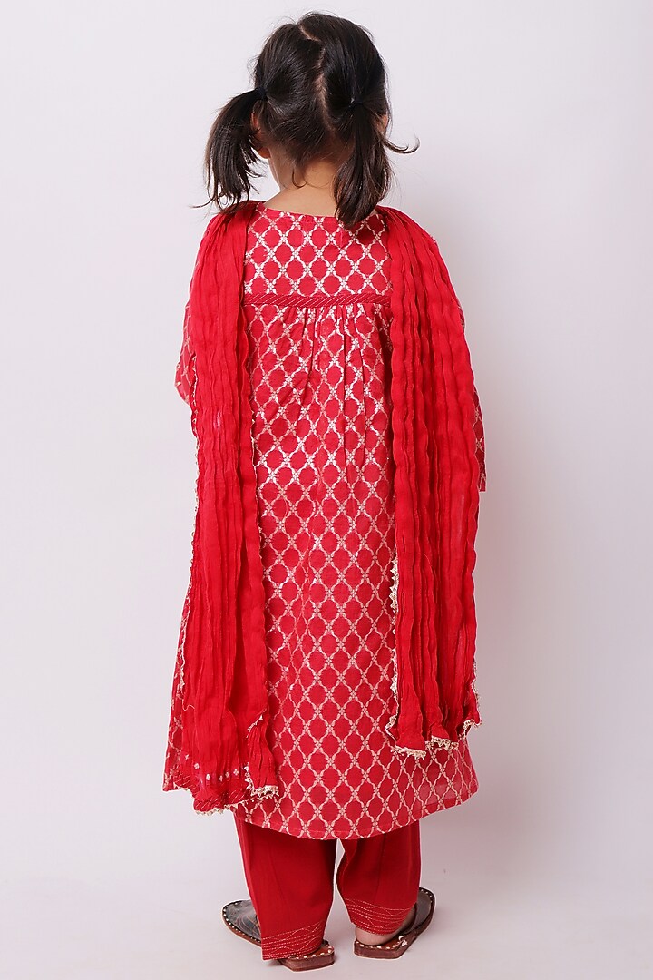 Red Viscose Cotton Kurta Set For Girls by My Litte Lambs at Pernia's Pop Up Shop