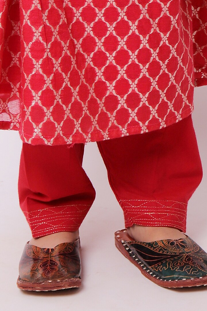 Red Viscose Cotton Kurta Set For Girls by My Litte Lambs at Pernia's Pop Up Shop