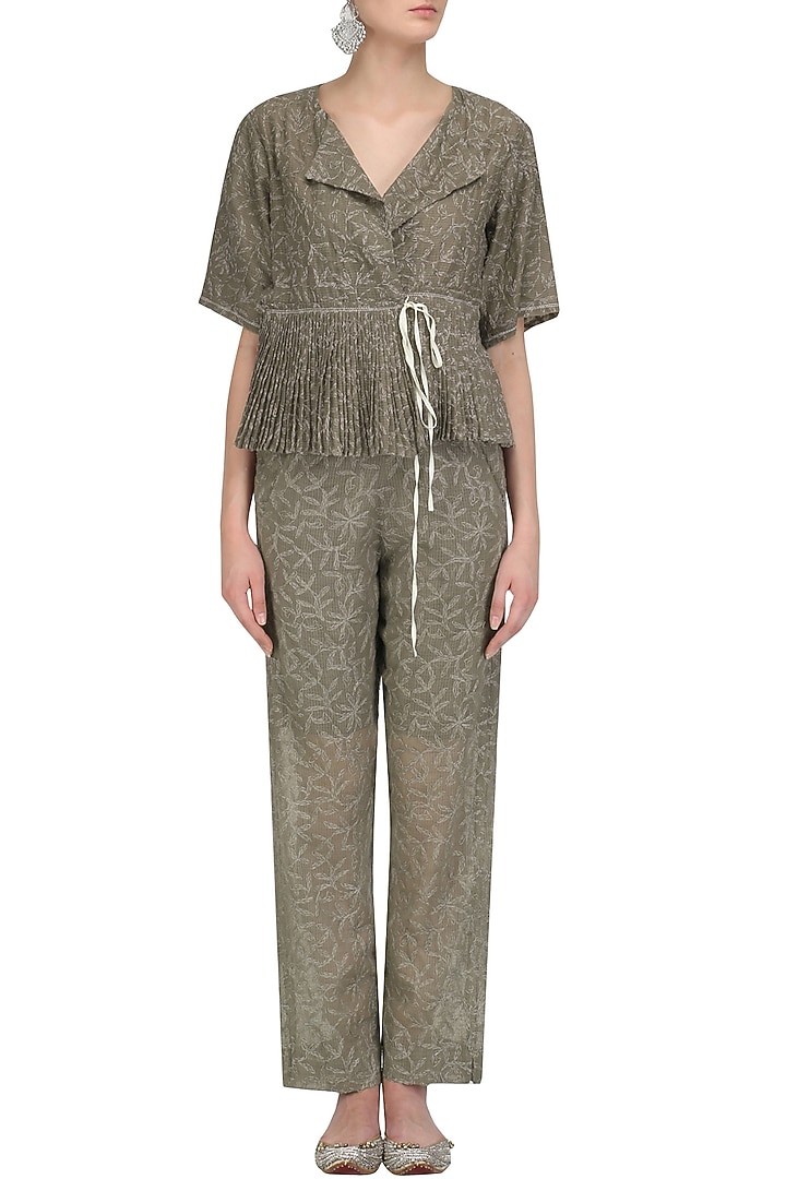 Olive Chikankari Embroidered Crop Pants available only at Pernia's Pop Up Shop.