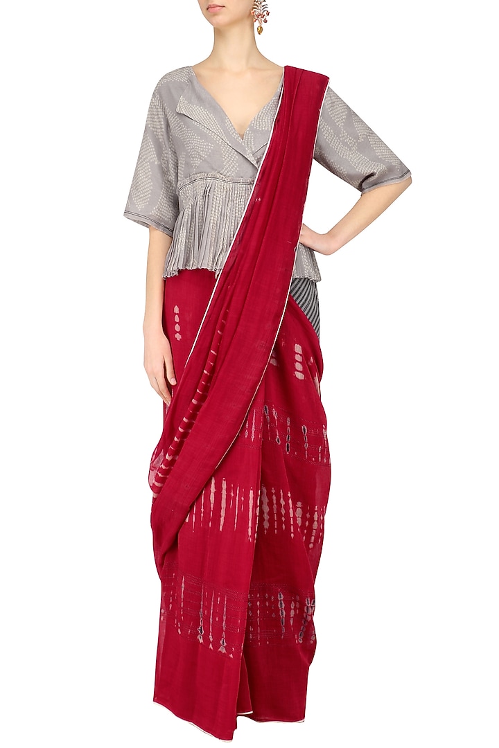 Red tye and dye saree available only at Pernia's Pop Up Shop.