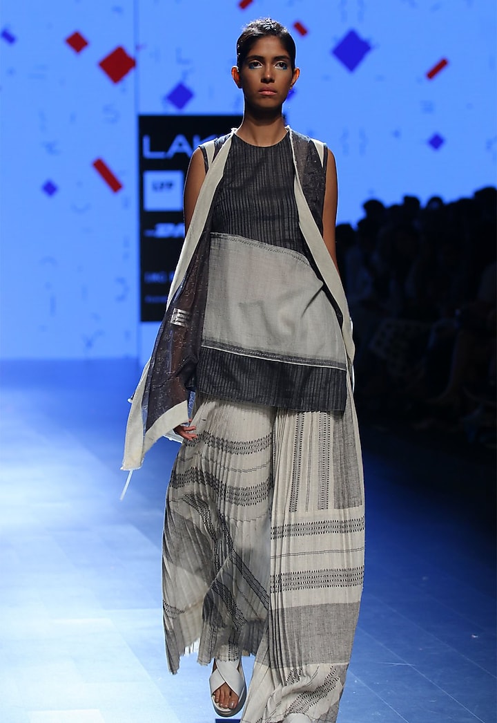 Black and ecru khadi top available only at Pernia's Pop Up Shop.