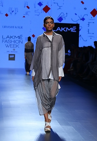 Grey caligraphy printed dhoti pants by Urvashi Kaur