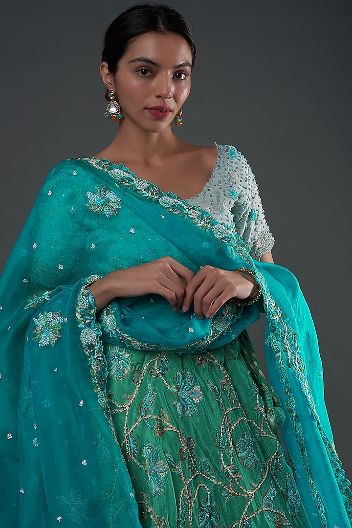 Blue Silk Hand Embroidered Bridal Lehenga Set by Umay Benaras at Pernia's Pop Up Shop