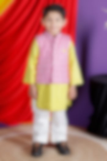 Pink Cotton Nehru Jacket Set For Boys by UNIQ RIYO CREATION