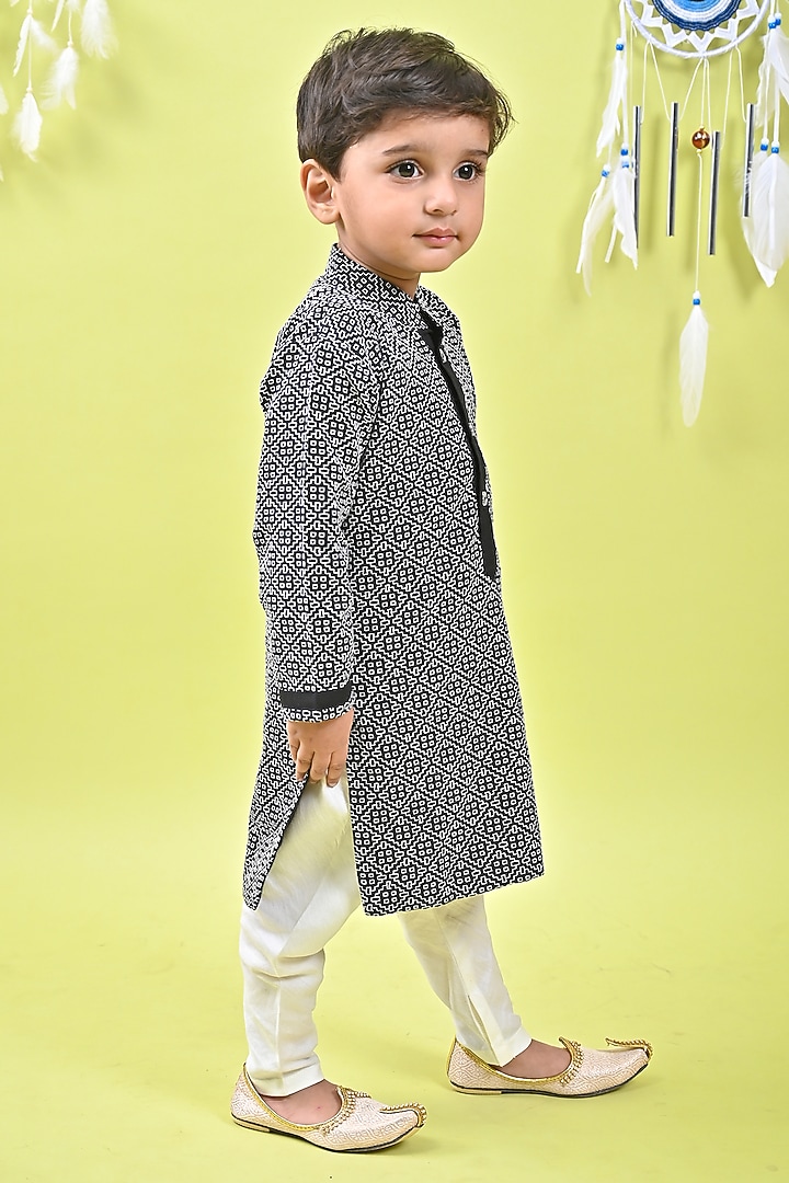 Black Cotton Printed Kurta Set For Boys by UNIQ RIYO CREATION at Pernia's Pop Up Shop