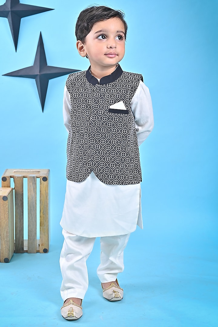 Black Cotton Embroidered Nehru Jacket Set For Boys by UNIQ RIYO CREATION