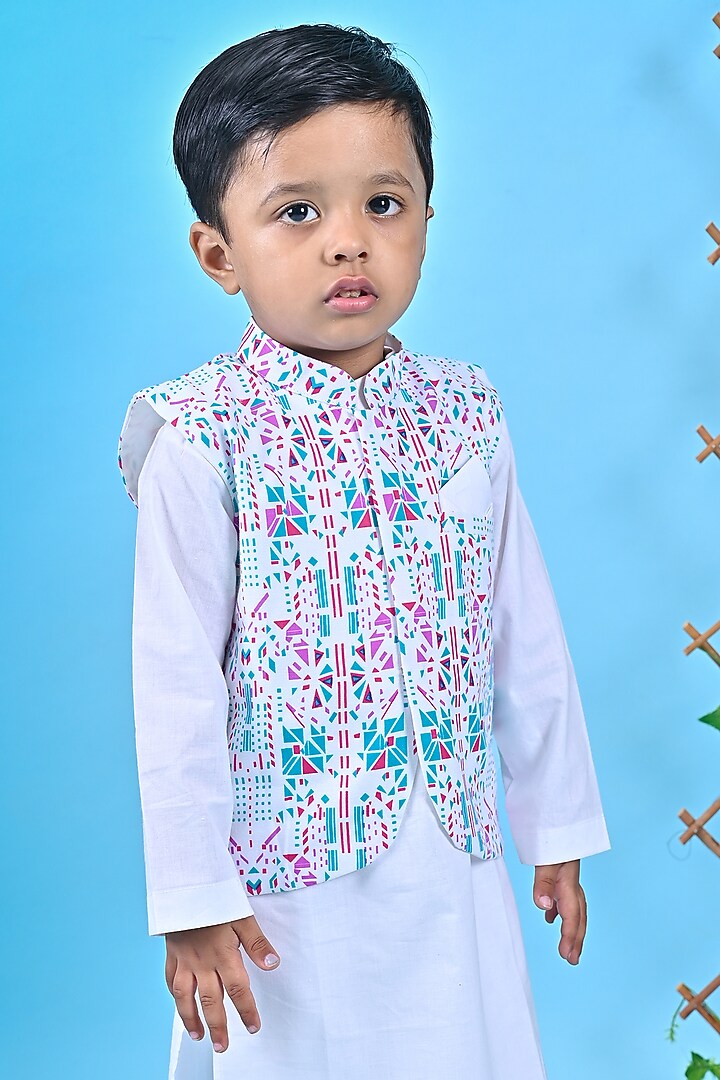 White Cotton Printed Jacket Set For Boys by UNIQ RIYO CREATION at Pernia's Pop Up Shop