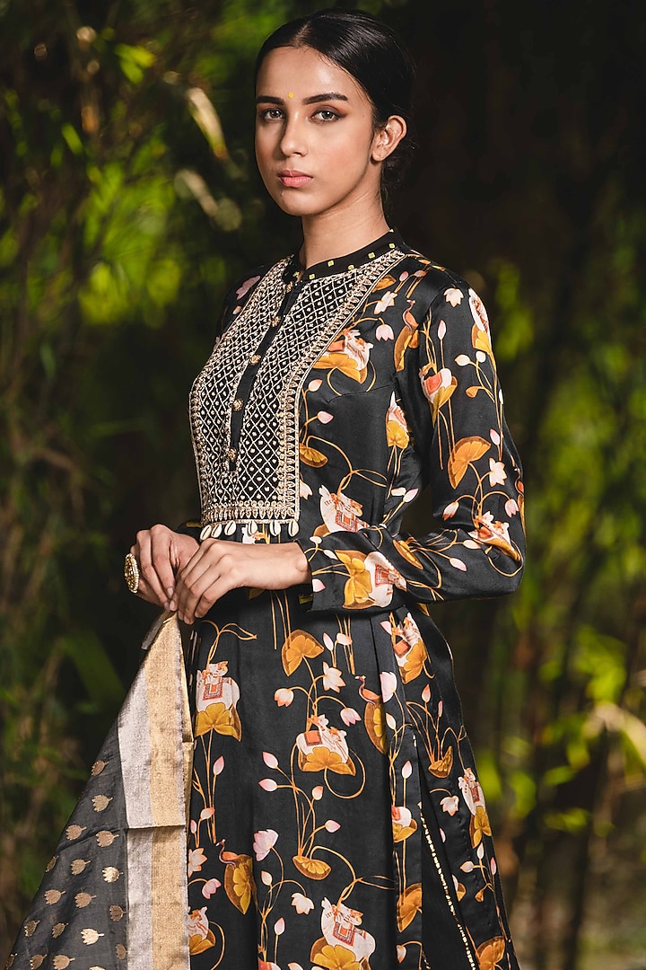 Black Printed & Gathered Kurta Set by Upasana Gupta at Pernia's Pop Up Shop