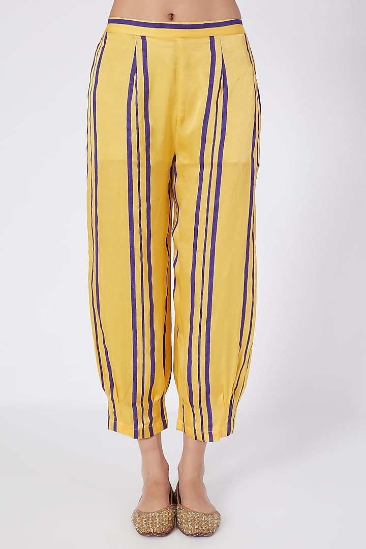 Yellow Embroidered & Block Printed Kurta Set by Upasana Gupta at Pernia's Pop Up Shop