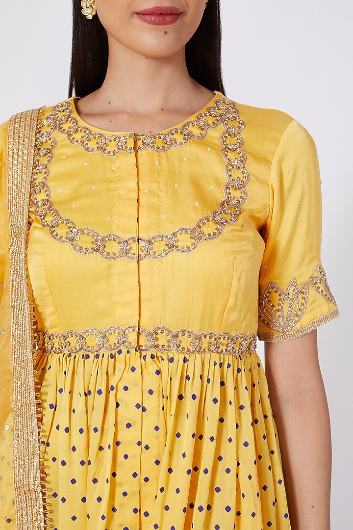 Yellow Embroidered & Block Printed Kurta Set by Upasana Gupta at Pernia's Pop Up Shop