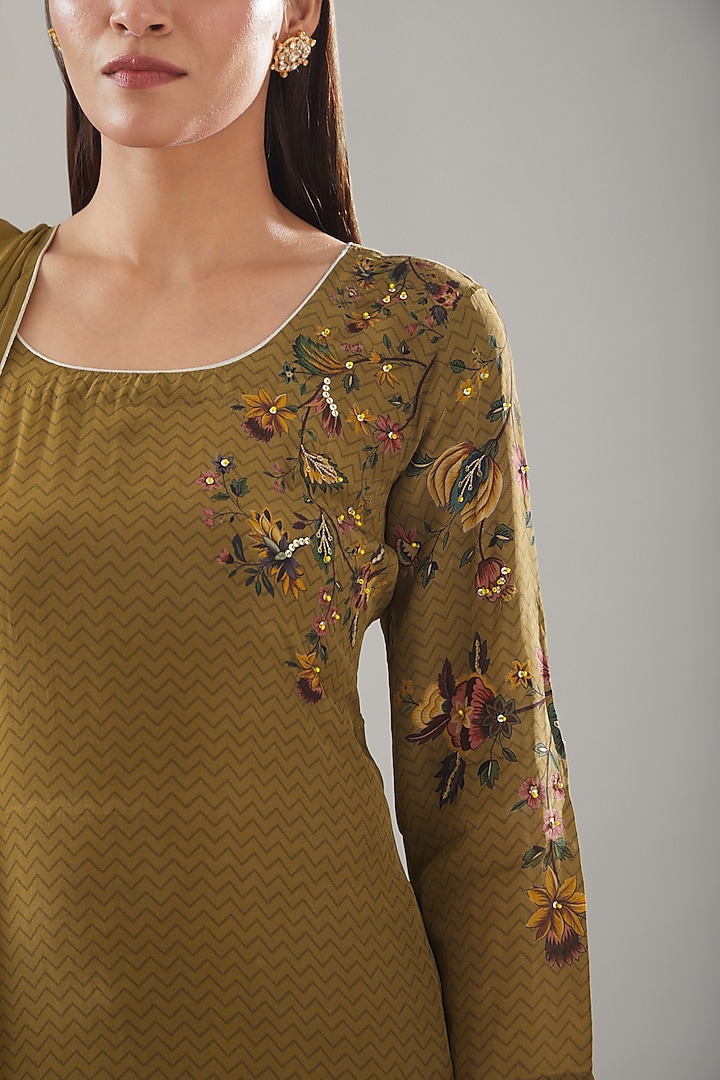 Olive Green Crepe Embroidered & Printed Kurta Set by URFAA by Urshia Fatima at Pernia's Pop Up Shop