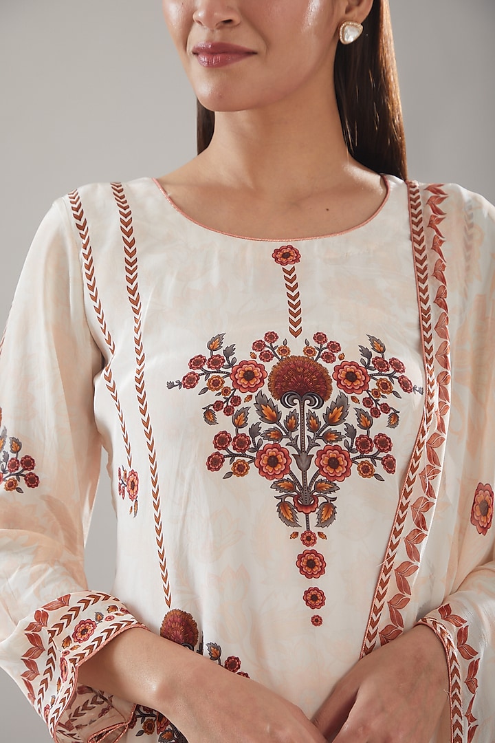 Beige Crepe Floral Printed Kurta Set by URFAA by Urshia Fatima at Pernia's Pop Up Shop