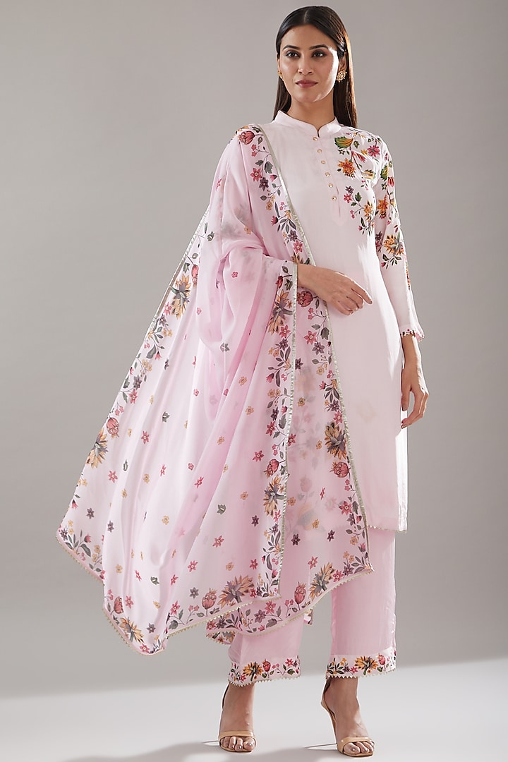 Pink Crepe Embroidered & Printed Kurta Set by URFAA by Urshia Fatima