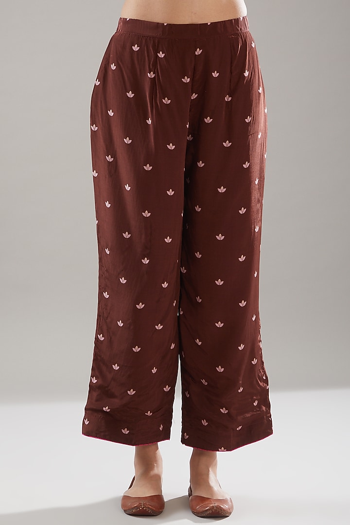 Brown Crepe Printed Kurta Set by URFAA by Urshia Fatima at Pernia's Pop Up Shop