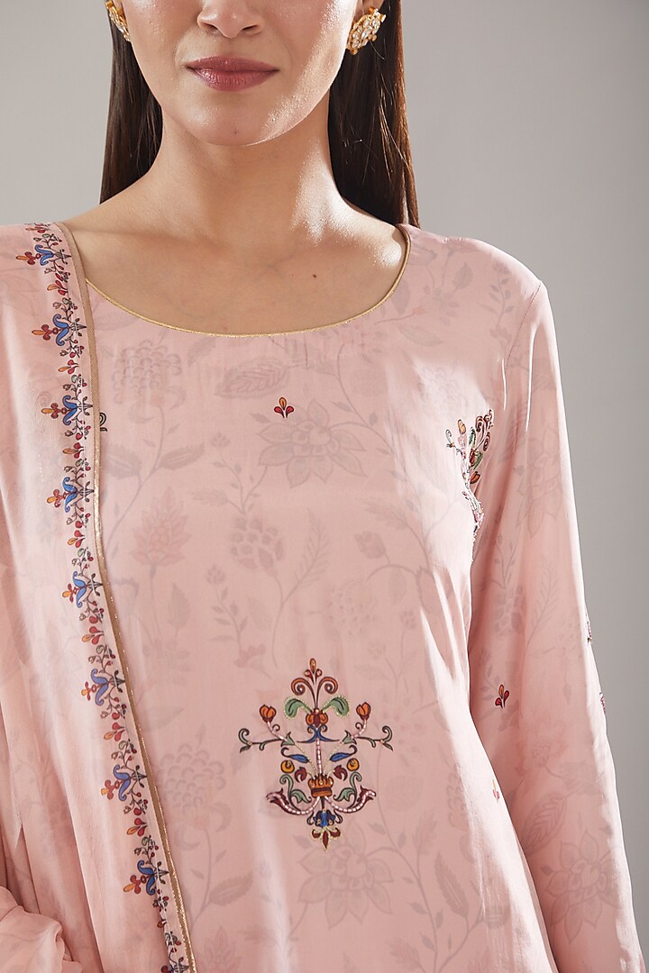 Pink Crepe Embroidered & Printed Kurta Set by URFAA by Urshia Fatima at Pernia's Pop Up Shop