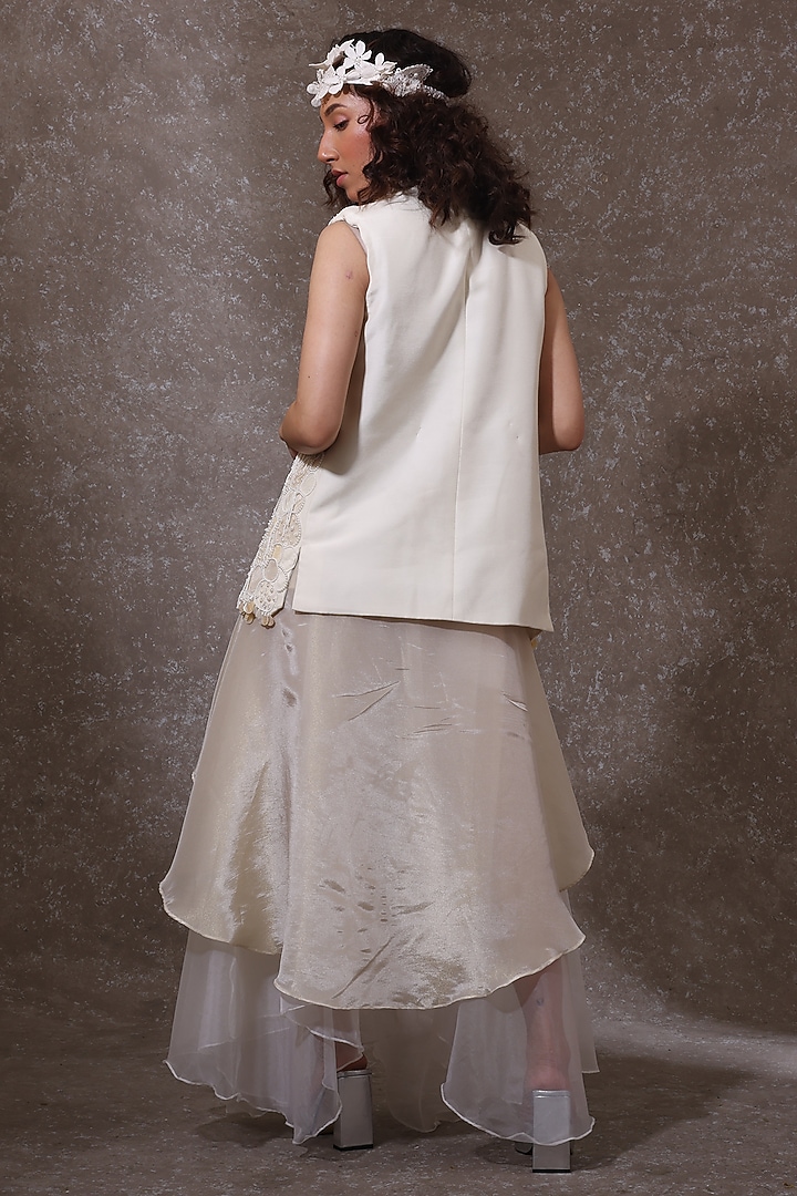 Off-White Muslin Embroidered Waistcoat Set by URMIL at Pernia's Pop Up Shop
