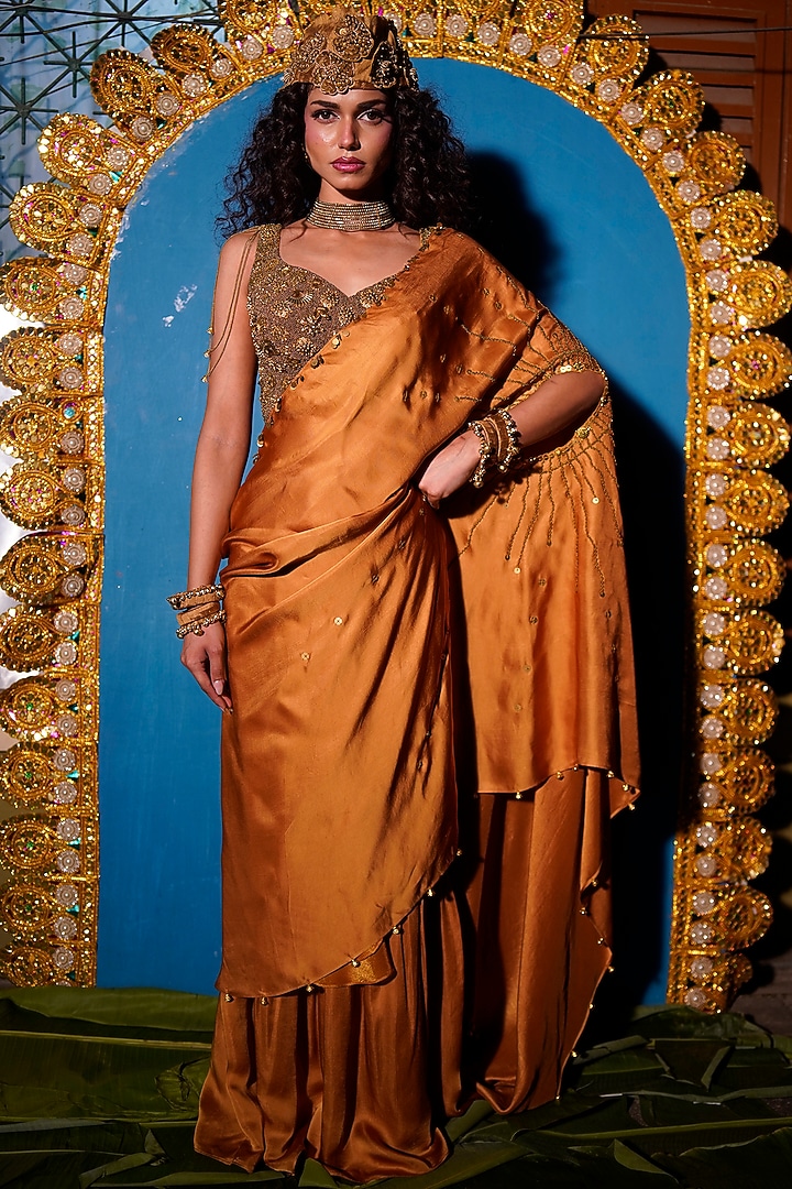 Gold Raw Silk Hand Embroidered Concept Wedding Saree Set by URMIL at Pernia's Pop Up Shop