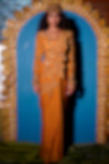 Gold Raw Silk Hand Embroidered Concept Wedding Saree Set by URMIL at Pernia's Pop Up Shop