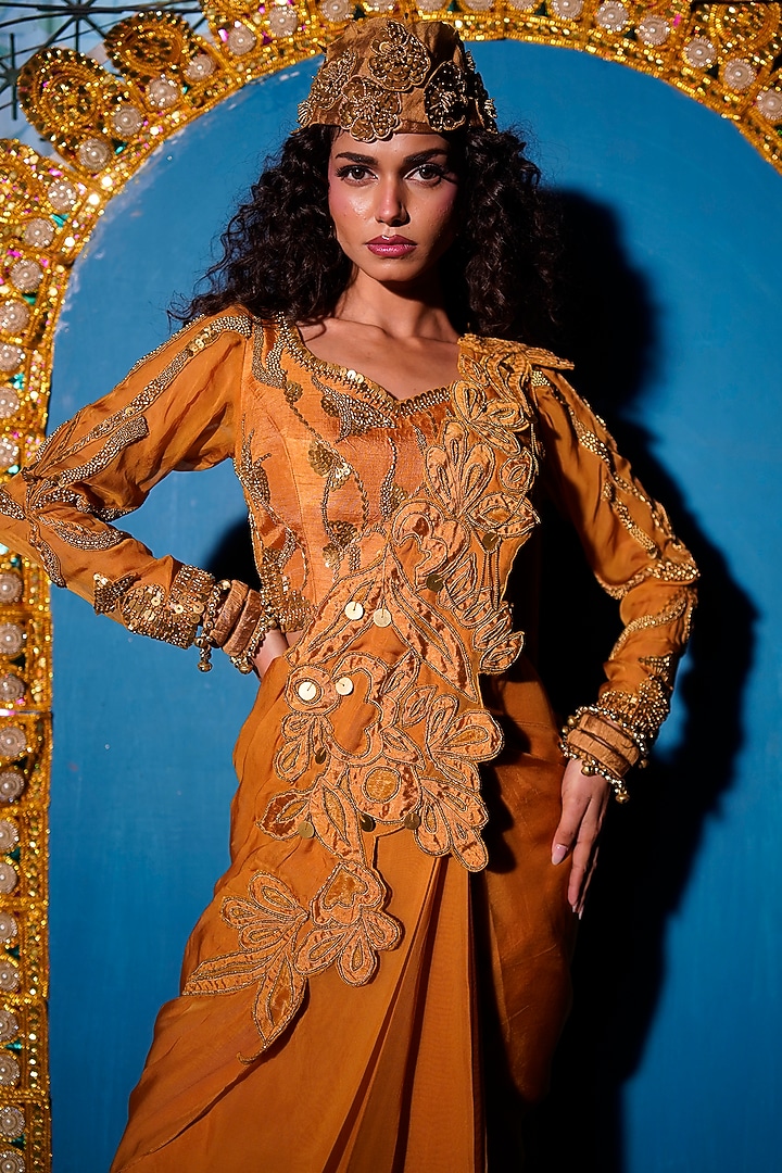 Gold Raw Silk Hand Embroidered Concept Wedding Saree Set by URMIL at Pernia's Pop Up Shop