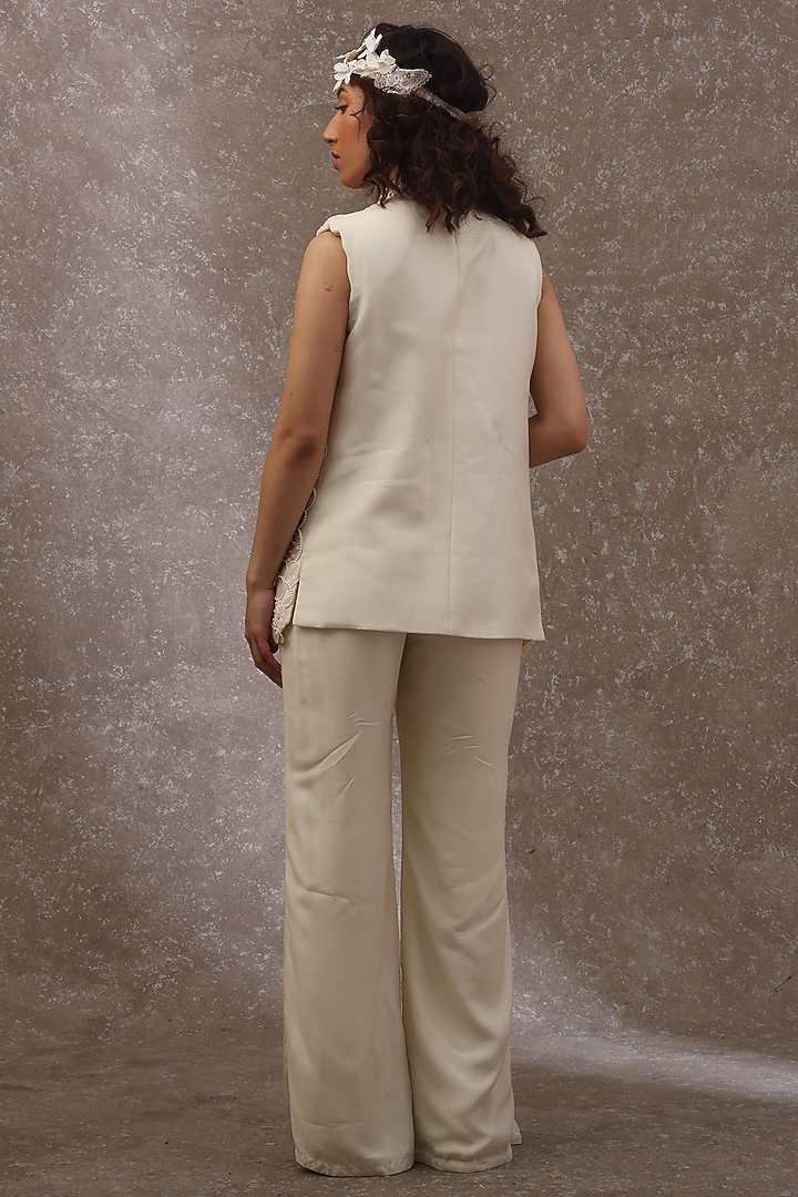 Off-White Muslin Embroidered Waistcoat Set by URMIL at Pernia's Pop Up Shop