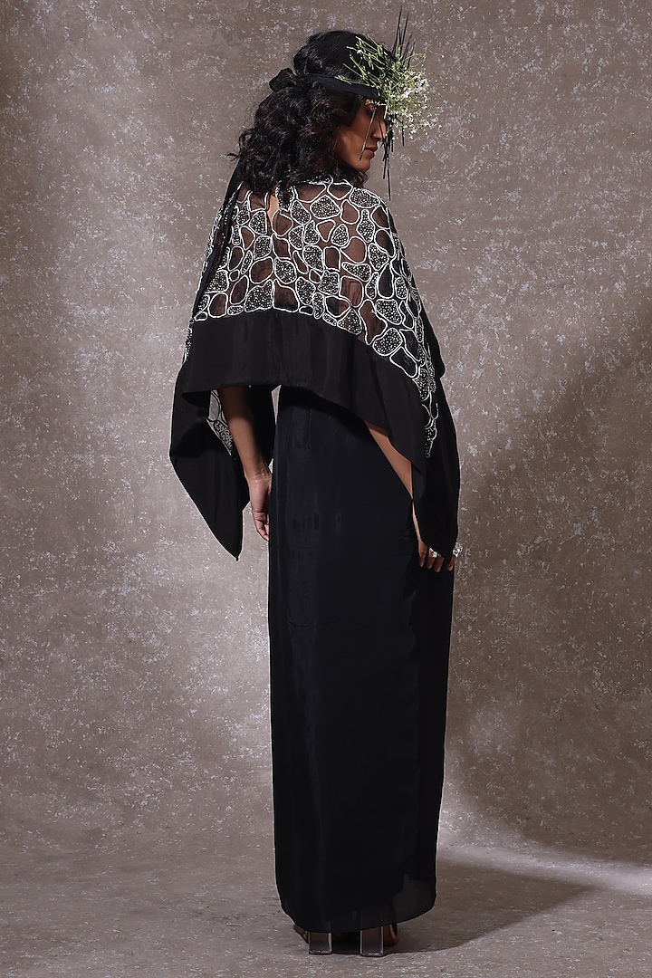 Black Tabby & Muslin Hand Embroidered Cape Set by URMIL at Pernia's Pop Up Shop